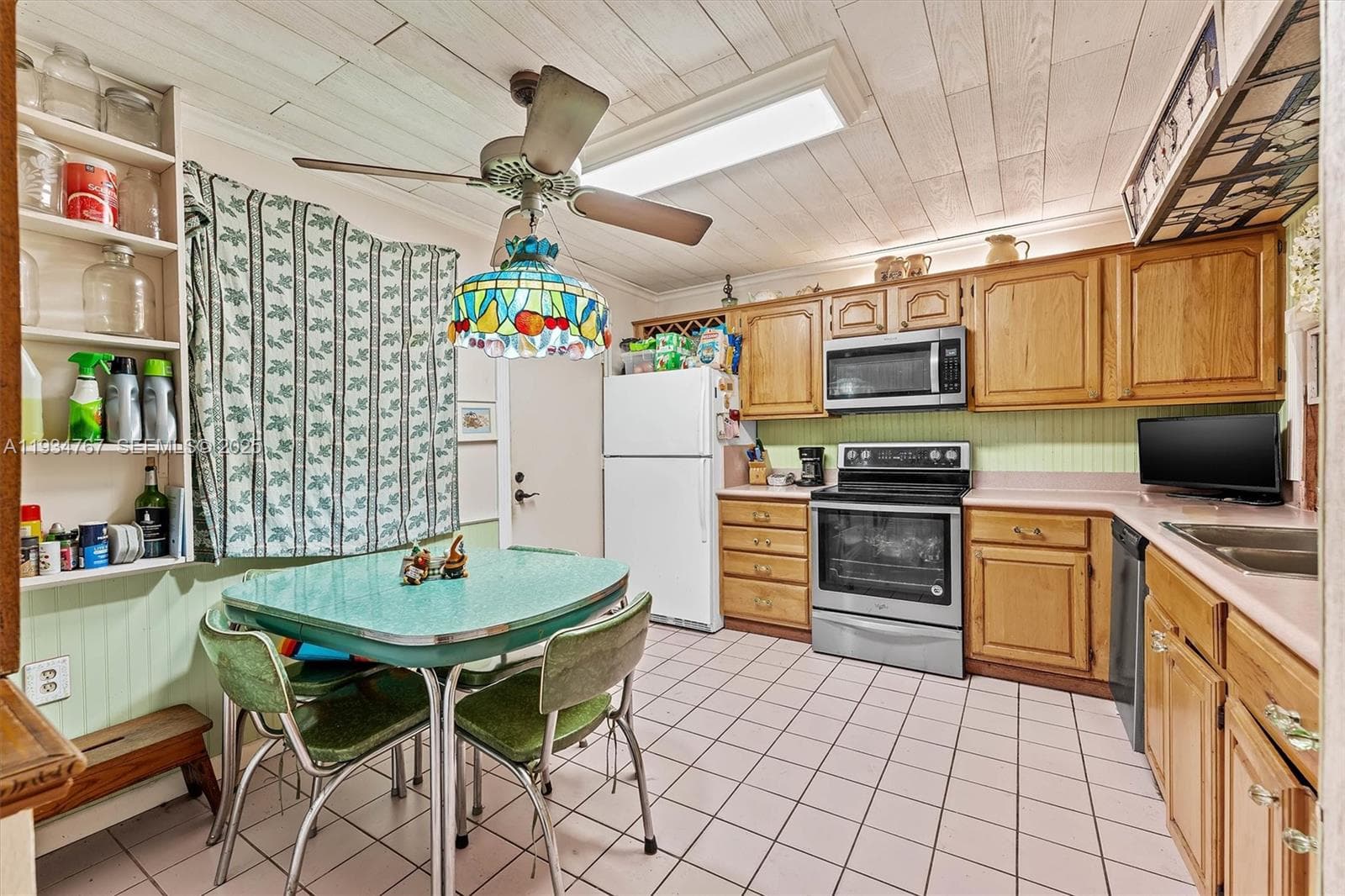 620 Tennis Club Dr 110 photo 11