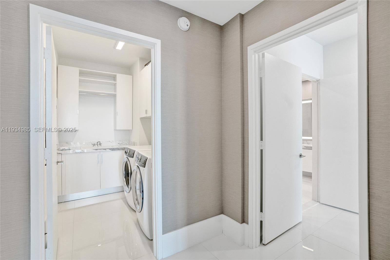 300 Sunny Isles Blvd 4-TS-04 photo 22