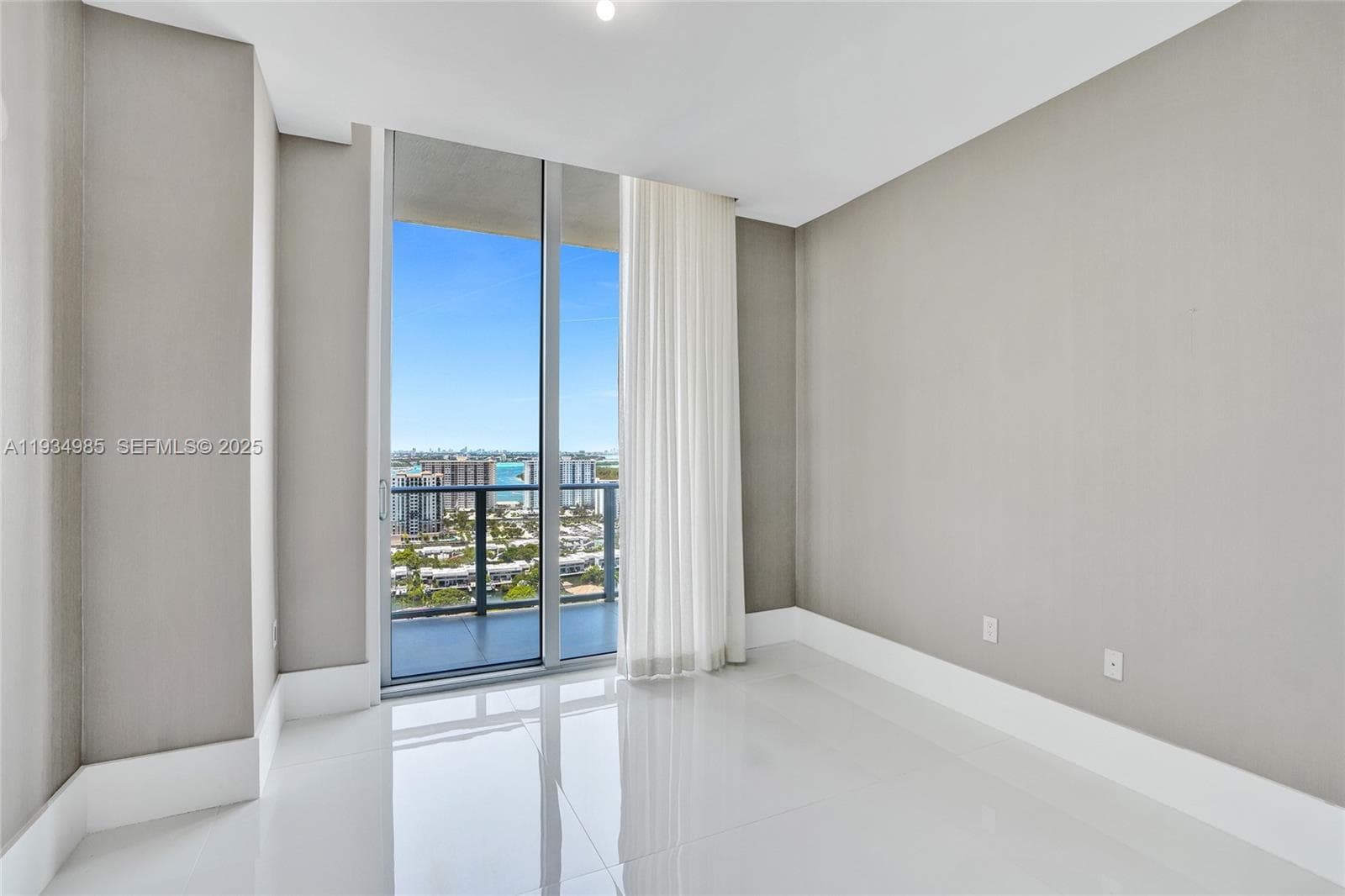 300 Sunny Isles Blvd 4-TS-04 photo 11