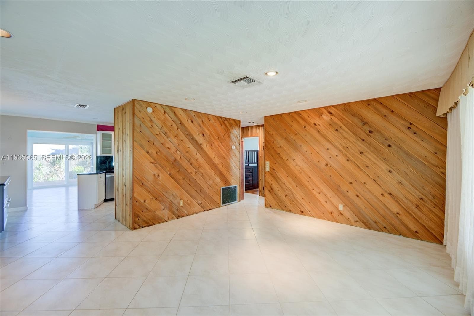 3081 46th Ct photo 7