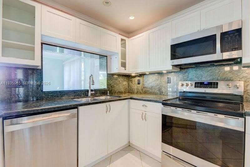 3081 46th Ct photo 15