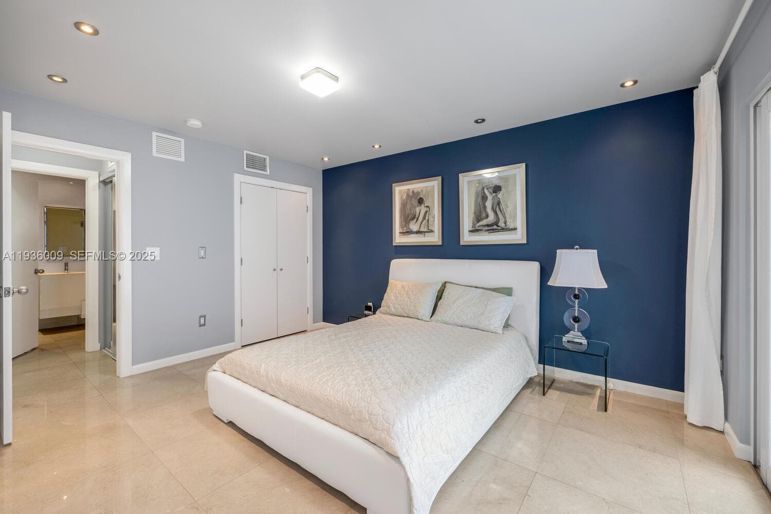 325 Ocean Dr 409 photo 9
