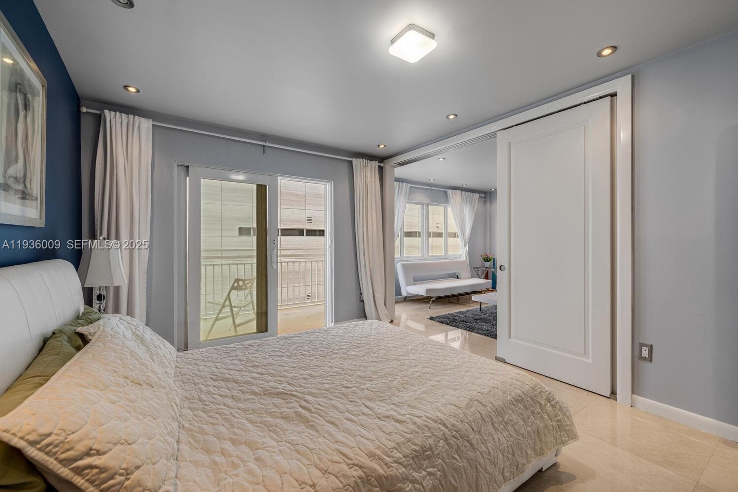 325 Ocean Dr 409 photo 11