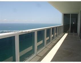 1830 S Ocean Drive 3001 photo 8