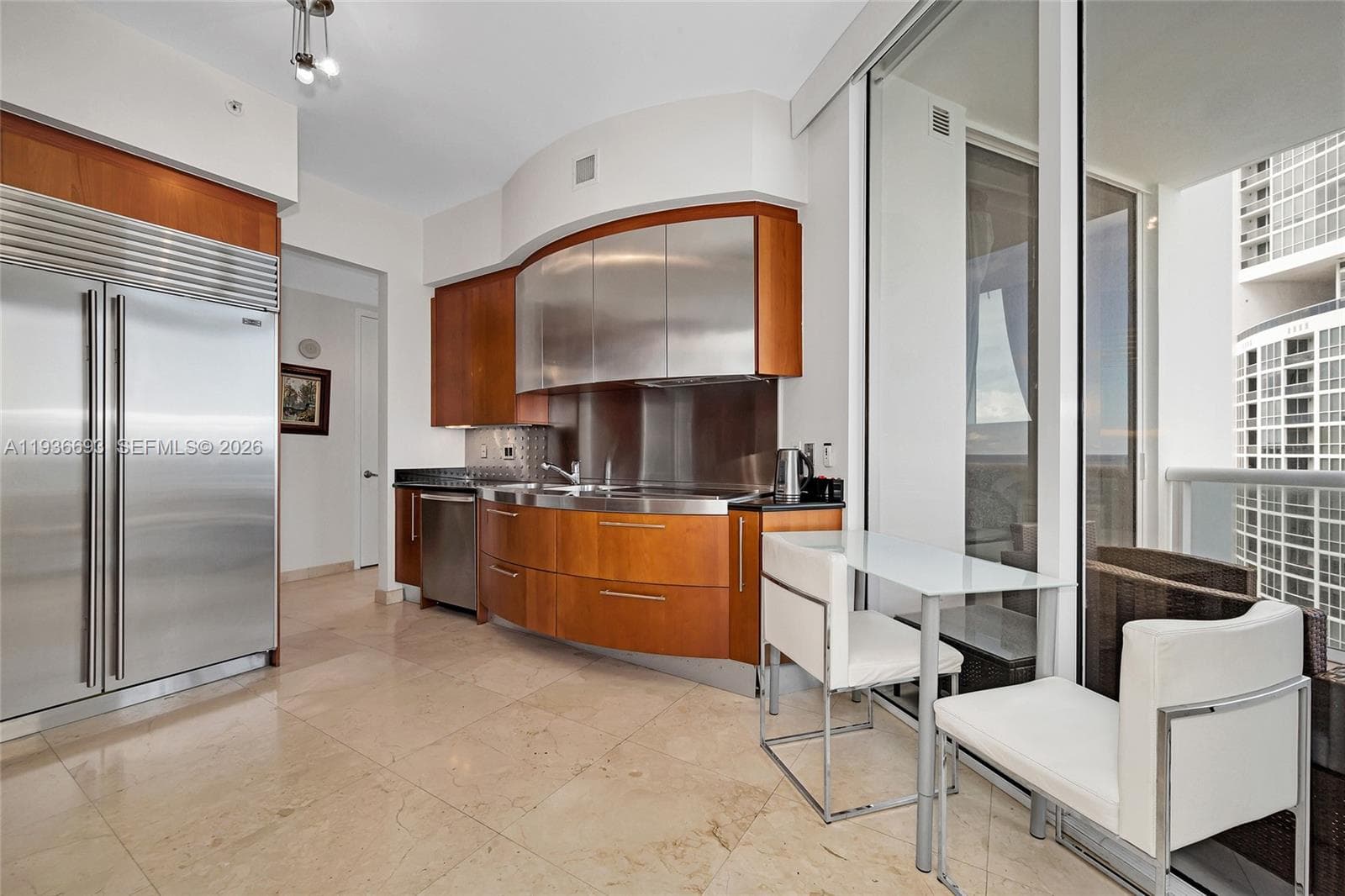 18101 Collins Ave 1609 photo 7