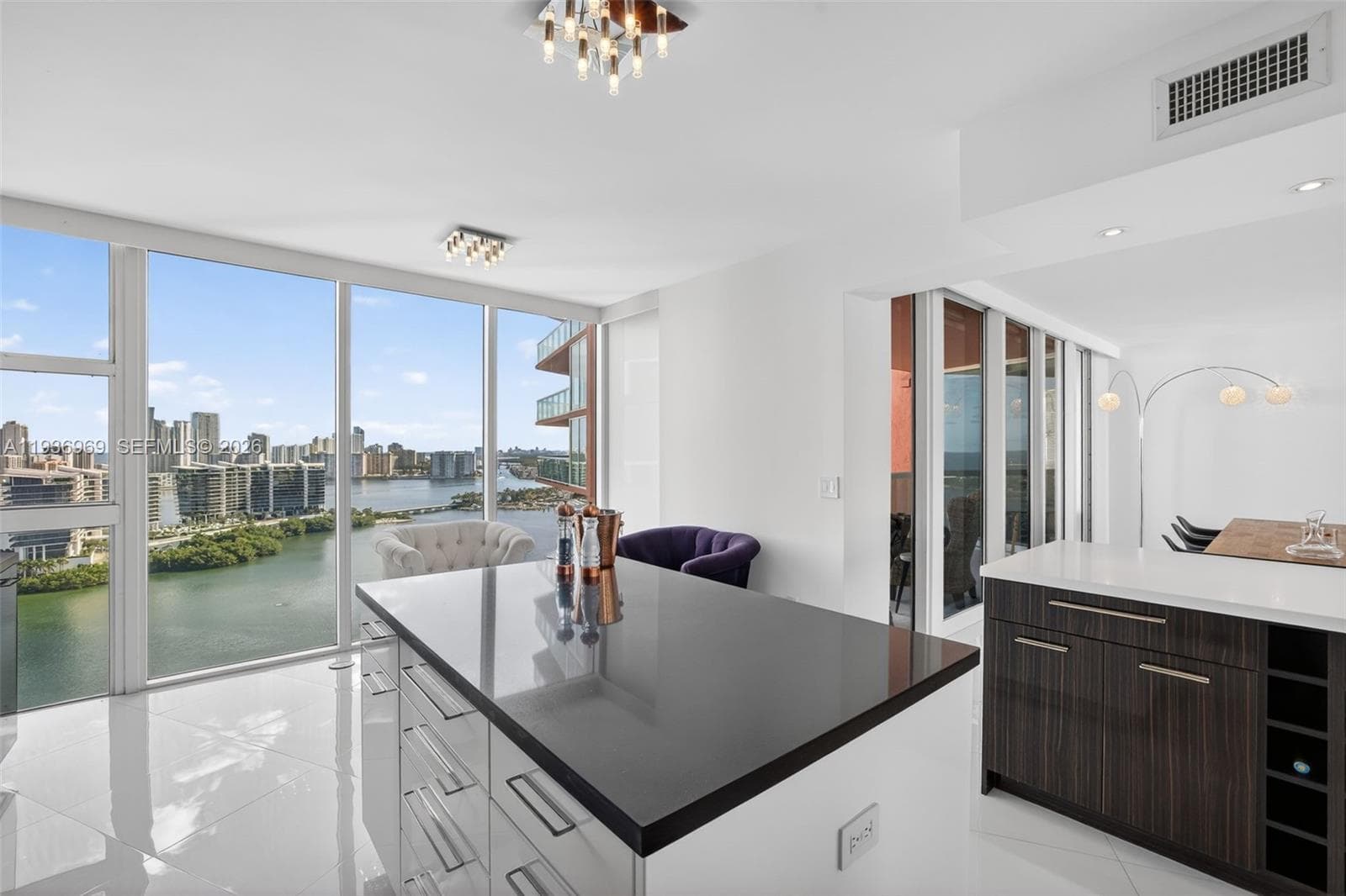 3370 Hidden Bay Dr 2711 photo 18