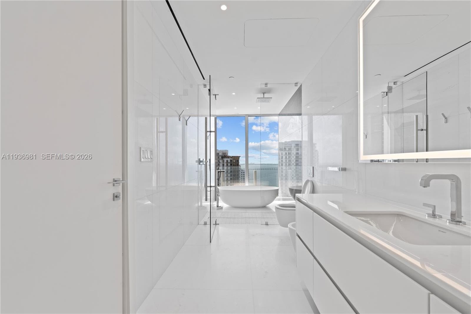 300 Biscayne Blvd Way 3201 photo 13