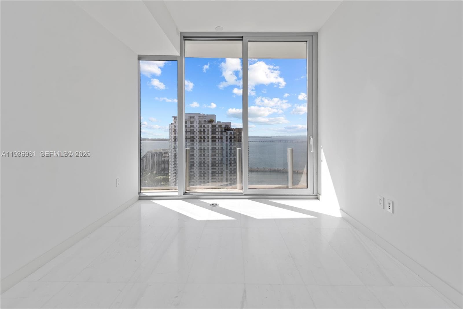 300 Biscayne Blvd Way 3201 photo 17
