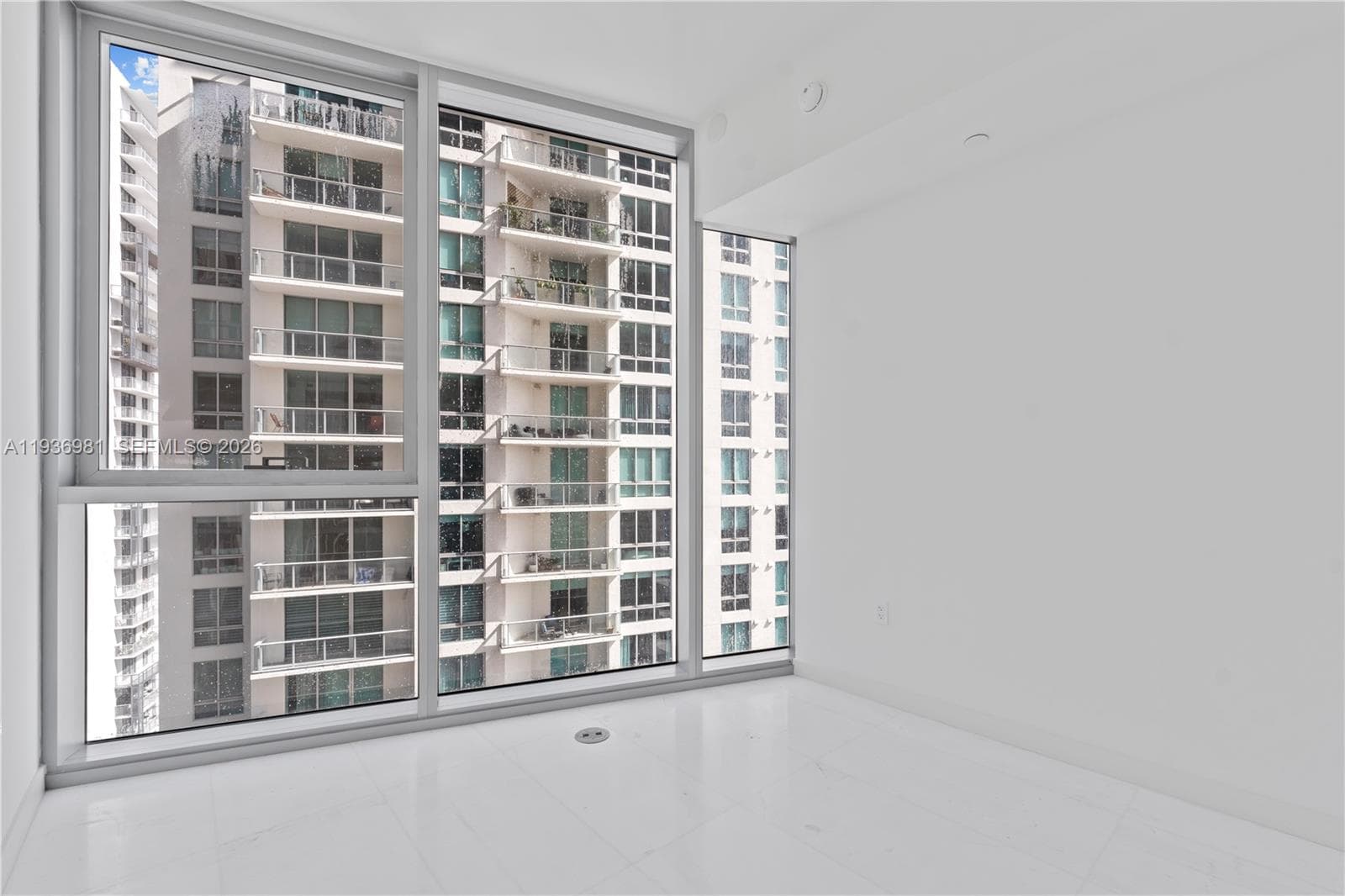 300 Biscayne Blvd Way 3201 photo 22