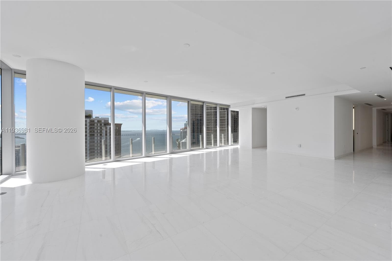 300 Biscayne Blvd Way 3201 photo 3