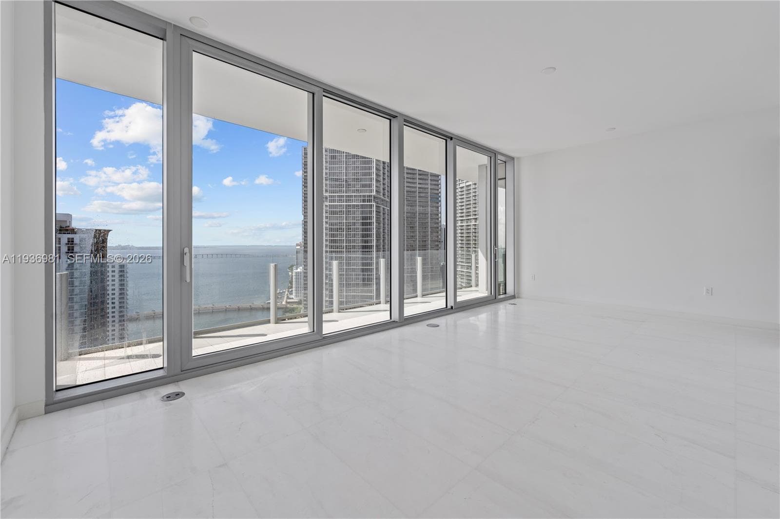 300 Biscayne Blvd Way 3201 photo 9