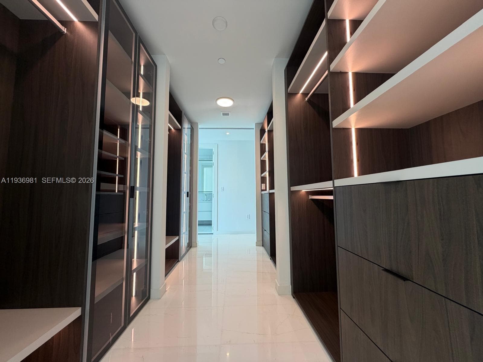 300 Biscayne Blvd Way 3201 photo 10