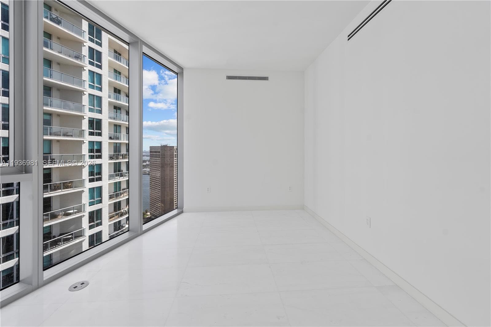 300 Biscayne Blvd Way 3201 photo 18