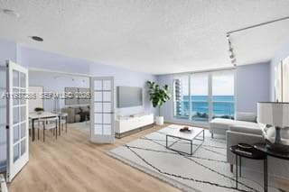 2301 Collins Ave 1038/1039 photo 6