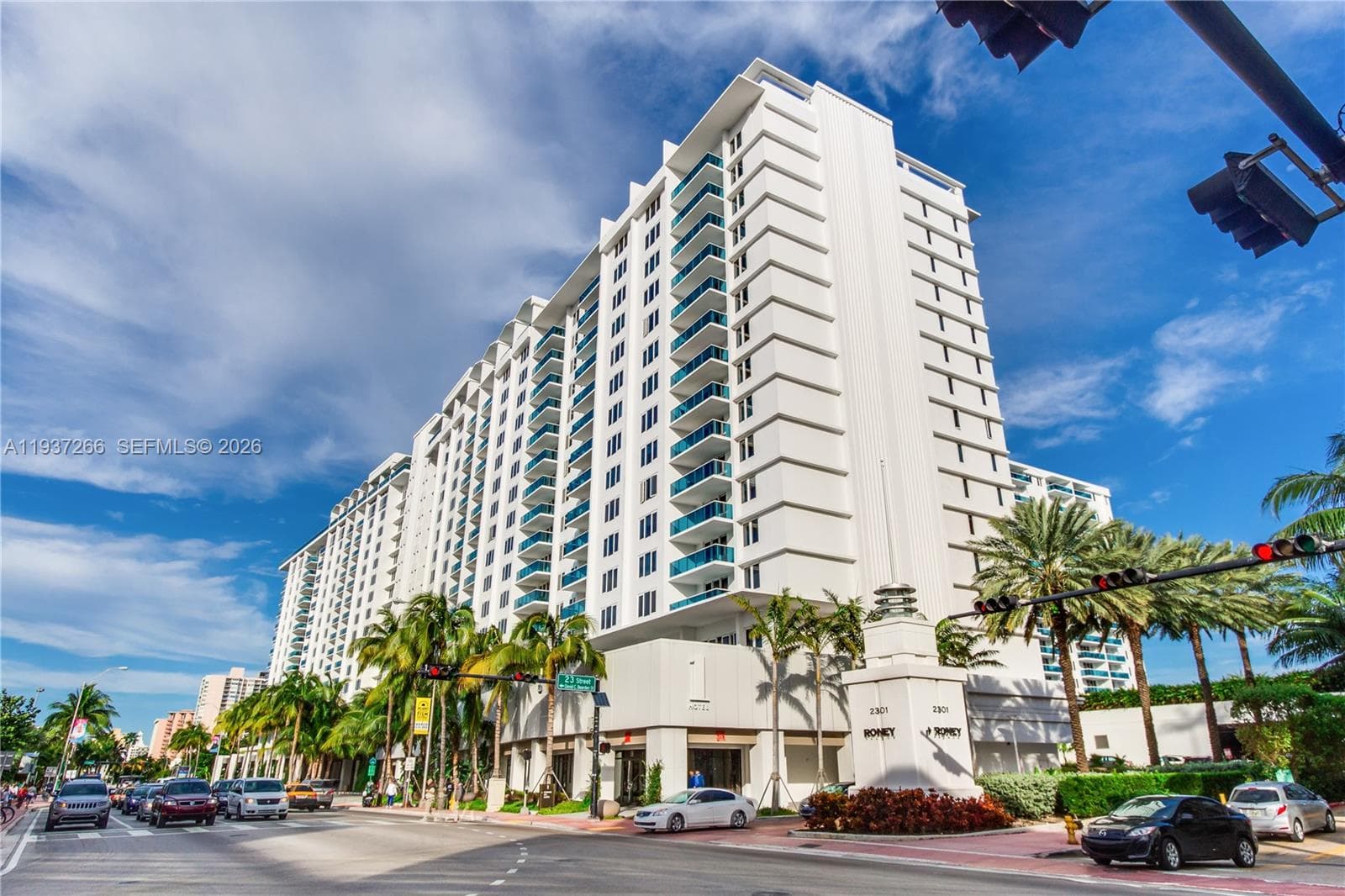 2301 Collins Ave 1038/1039 photo 25