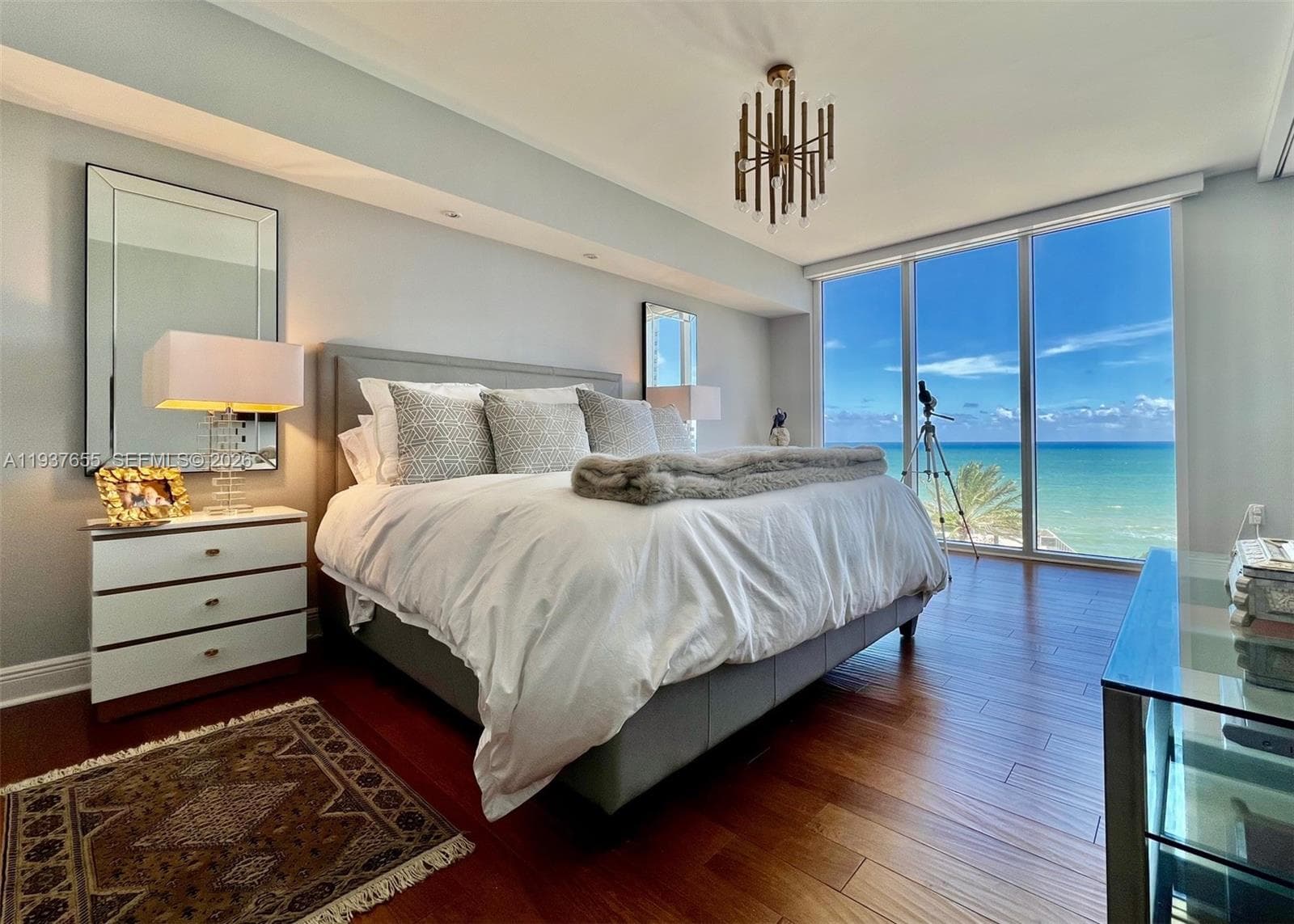 1850 Ocean Dr 1004 photo 17