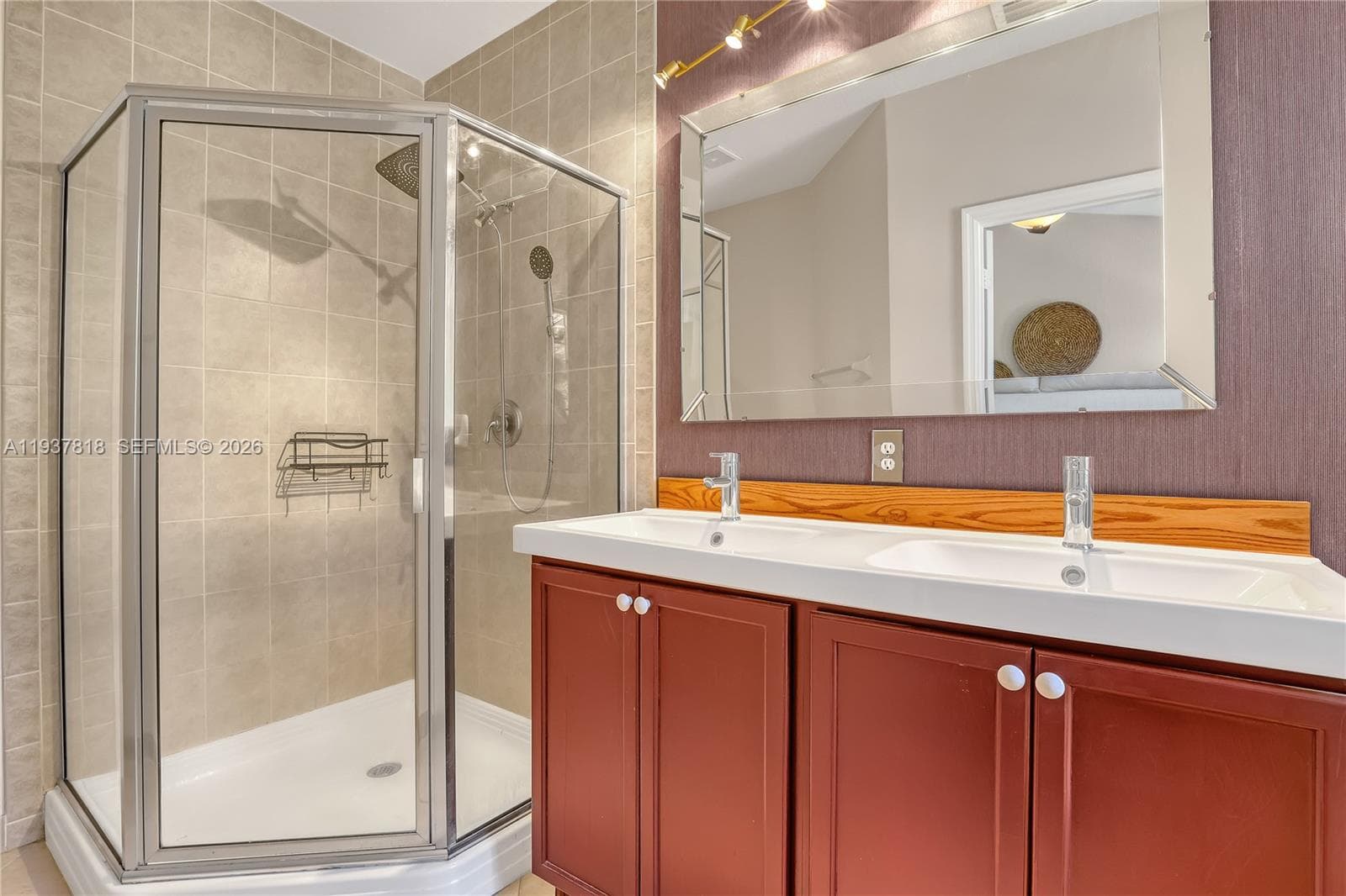 104 Harbors Way photo 16