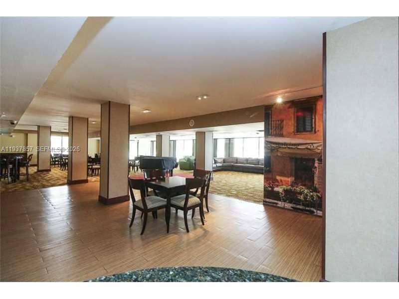 10185 Collins Ave PH02 photo 22