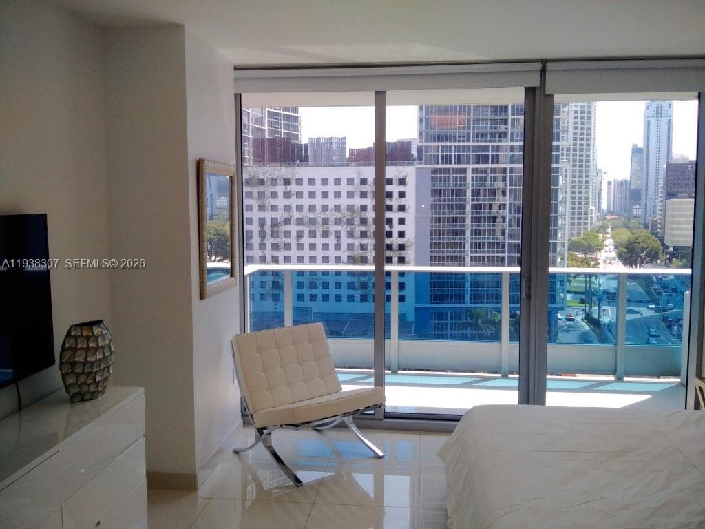 200 Biscayne Boulevard Way 906 photo 17