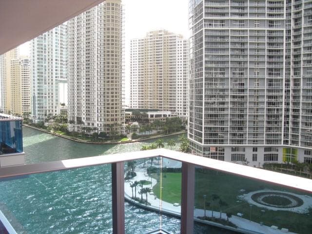 200 Biscayne Boulevard Way 906 photo 1