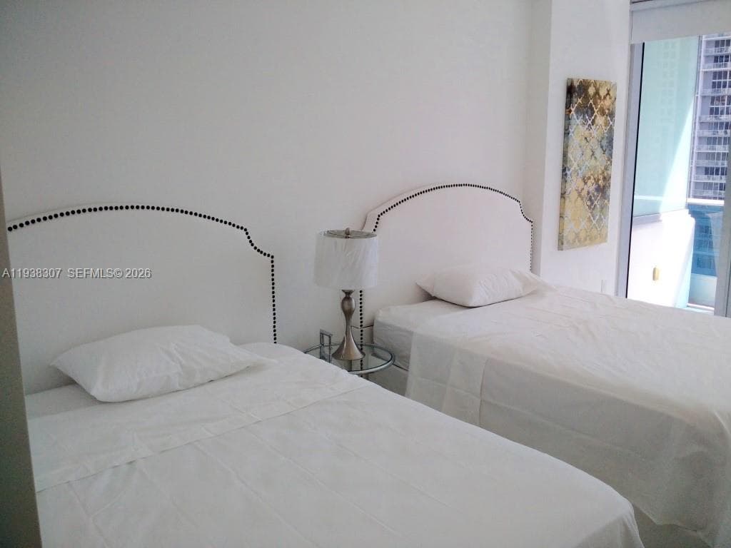 200 Biscayne Boulevard Way 906 photo 9