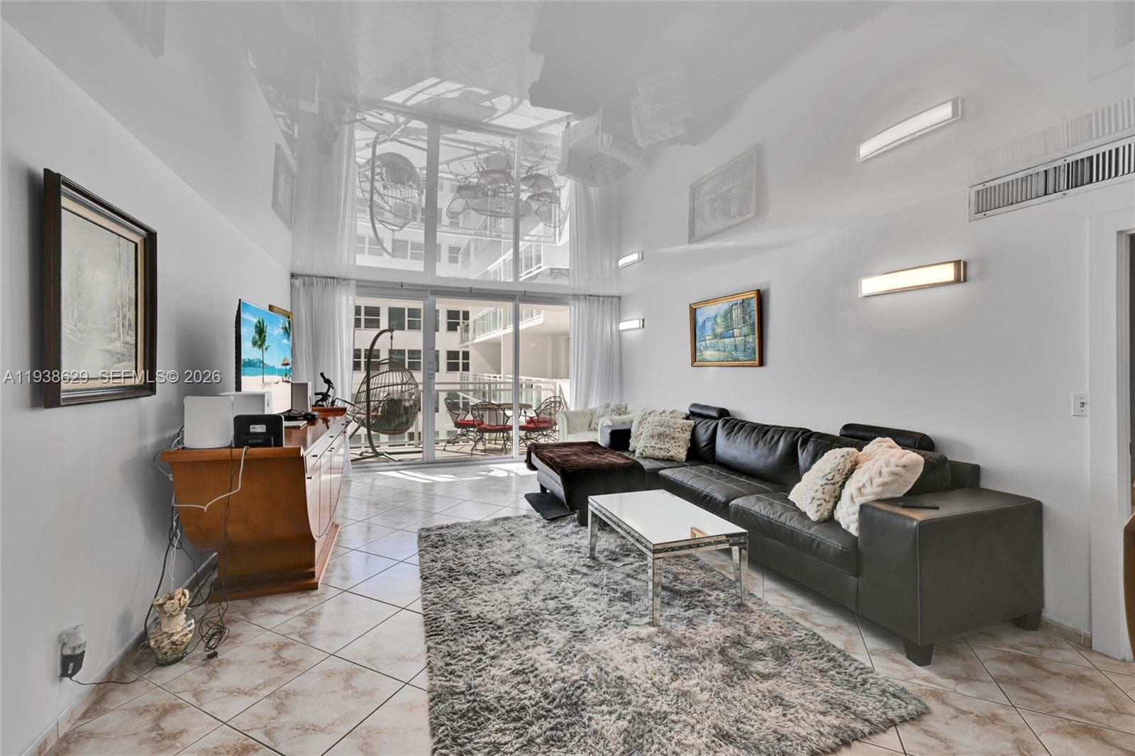 2030 Ocean Dr 2018 photo 9