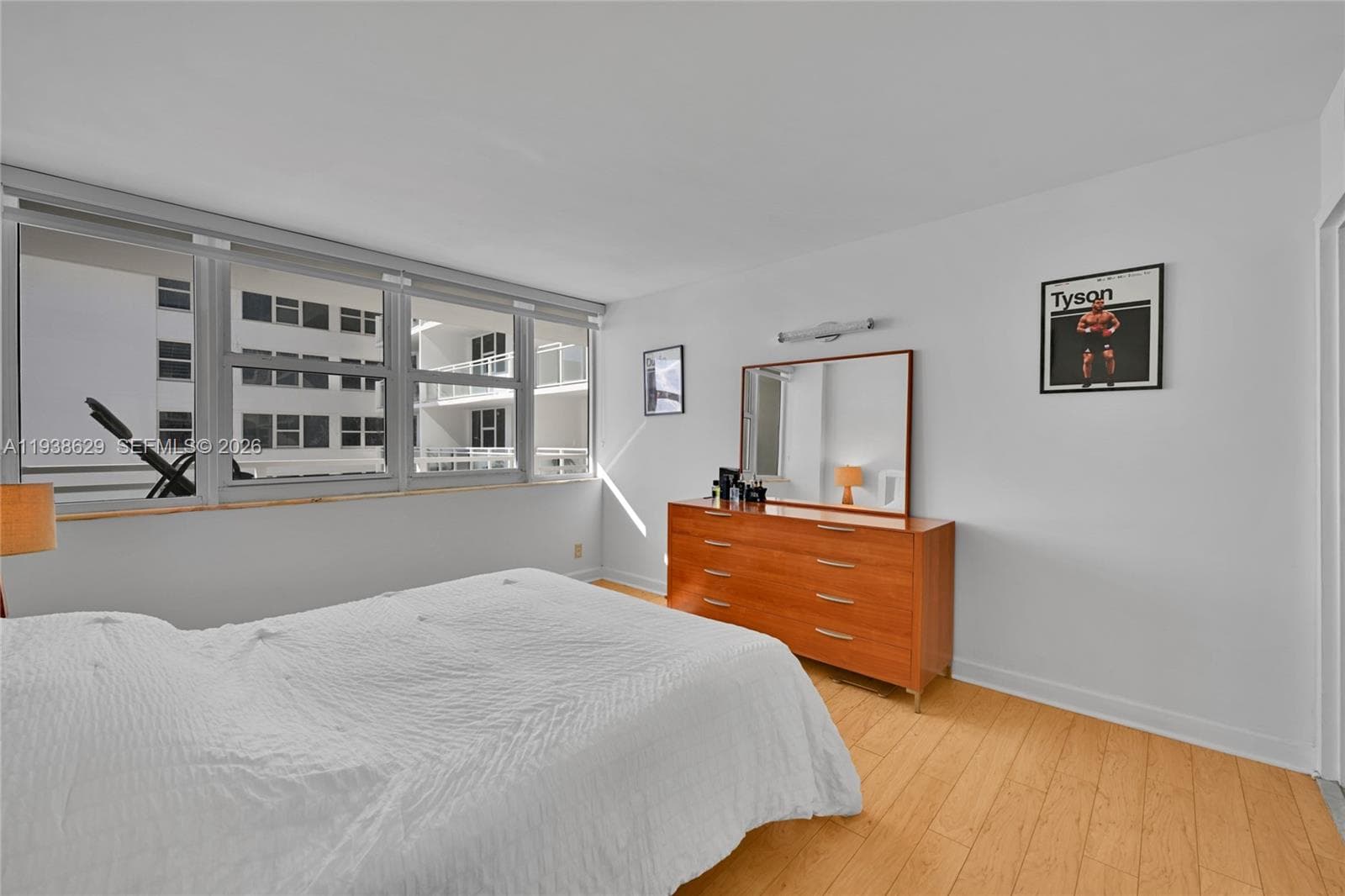 2030 Ocean Dr 2018 photo 19