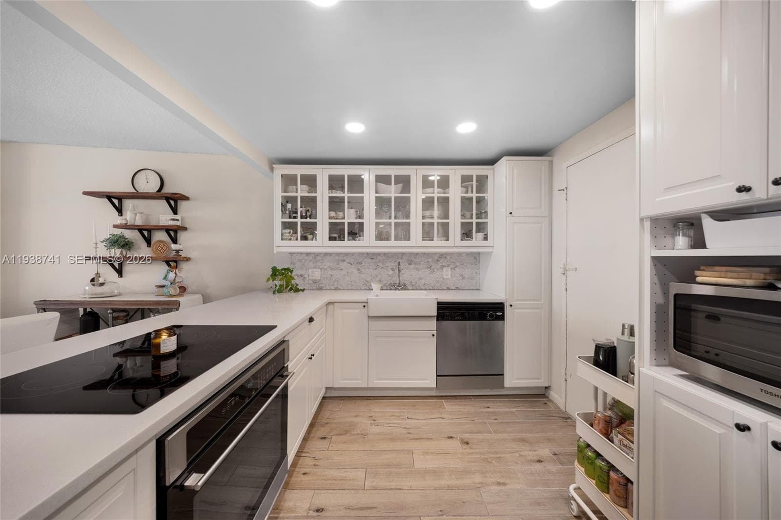 3800 S Ocean Dr 817 photo 14