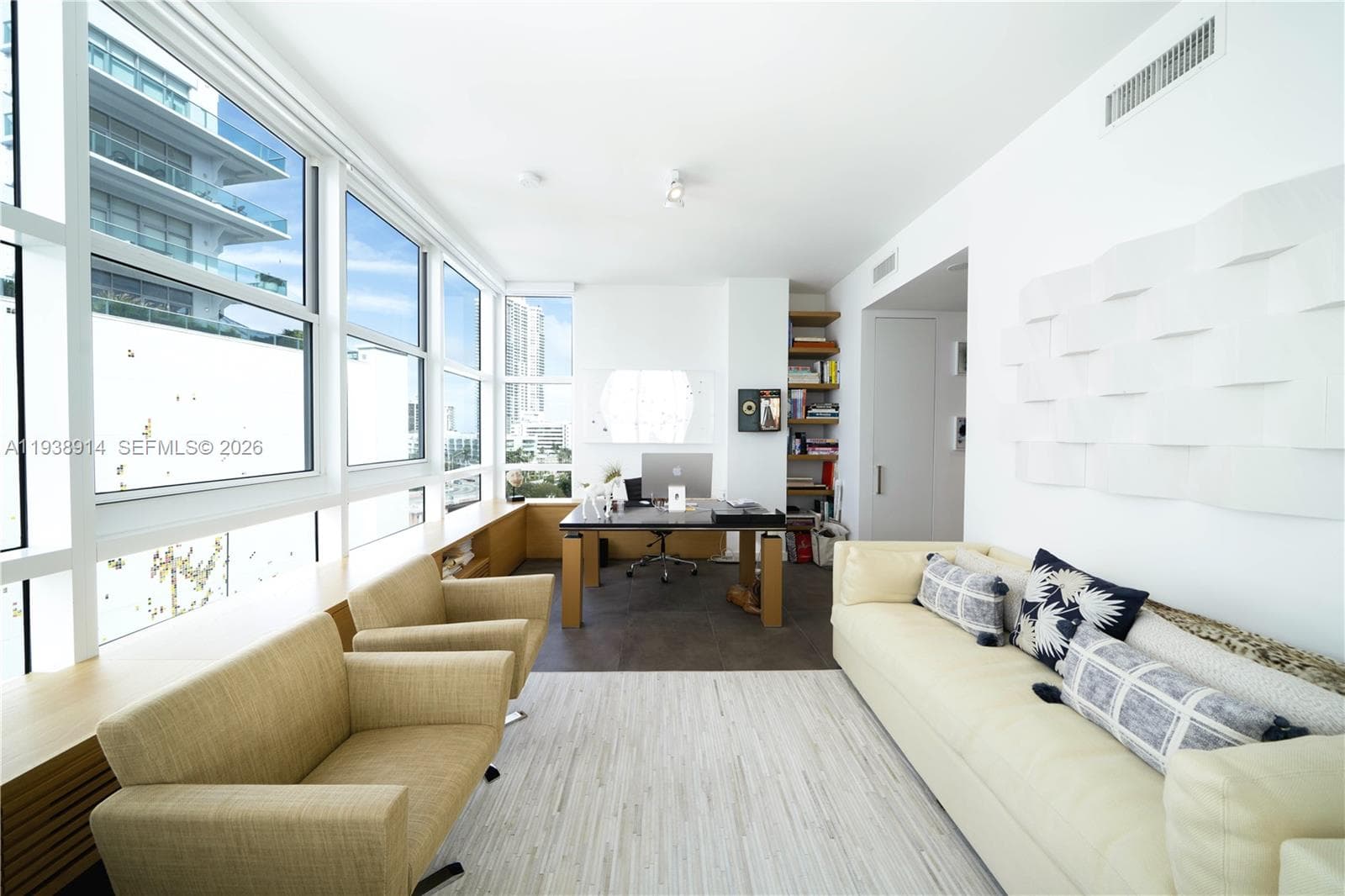 6103 Aqua Ave 701 photo 12