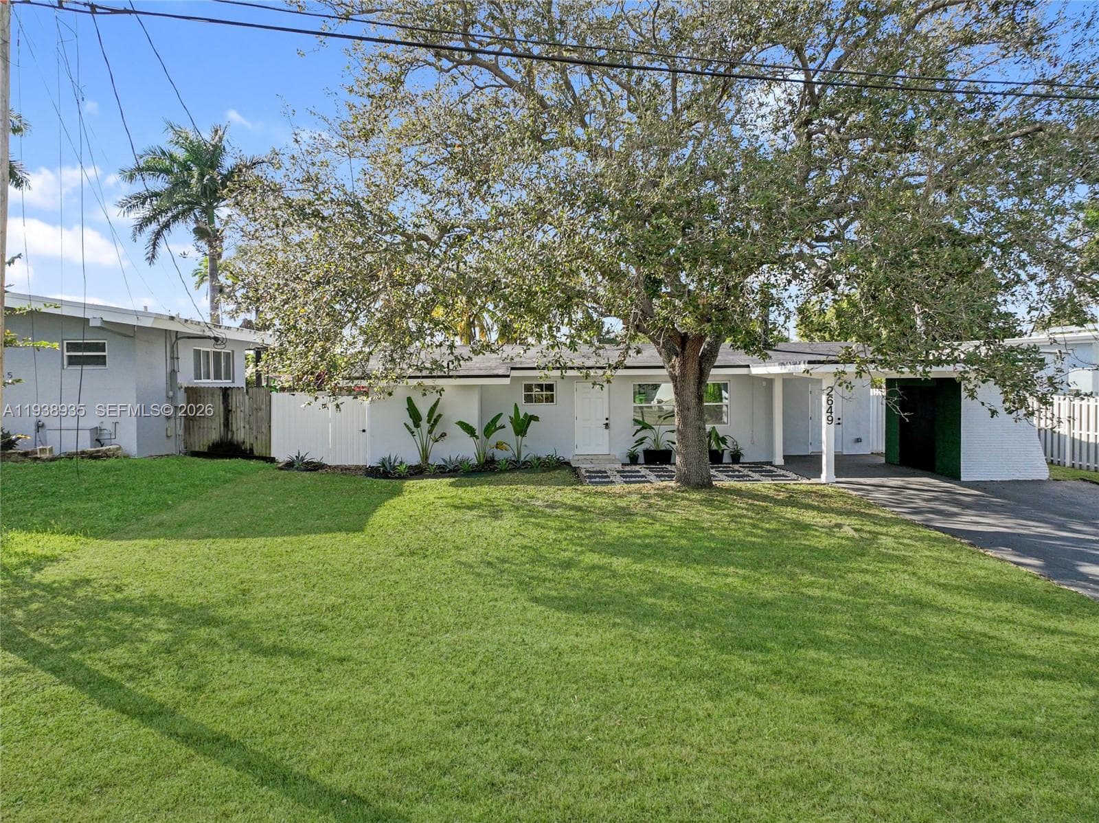 2649 Key Largo Ln photo 12