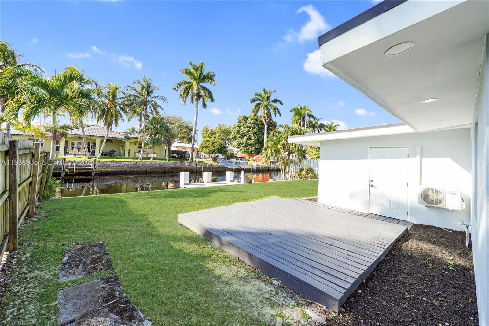 2649 Key Largo Ln photo 7