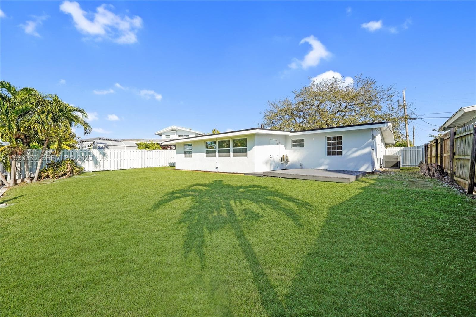 2649 Key Largo Ln photo 9