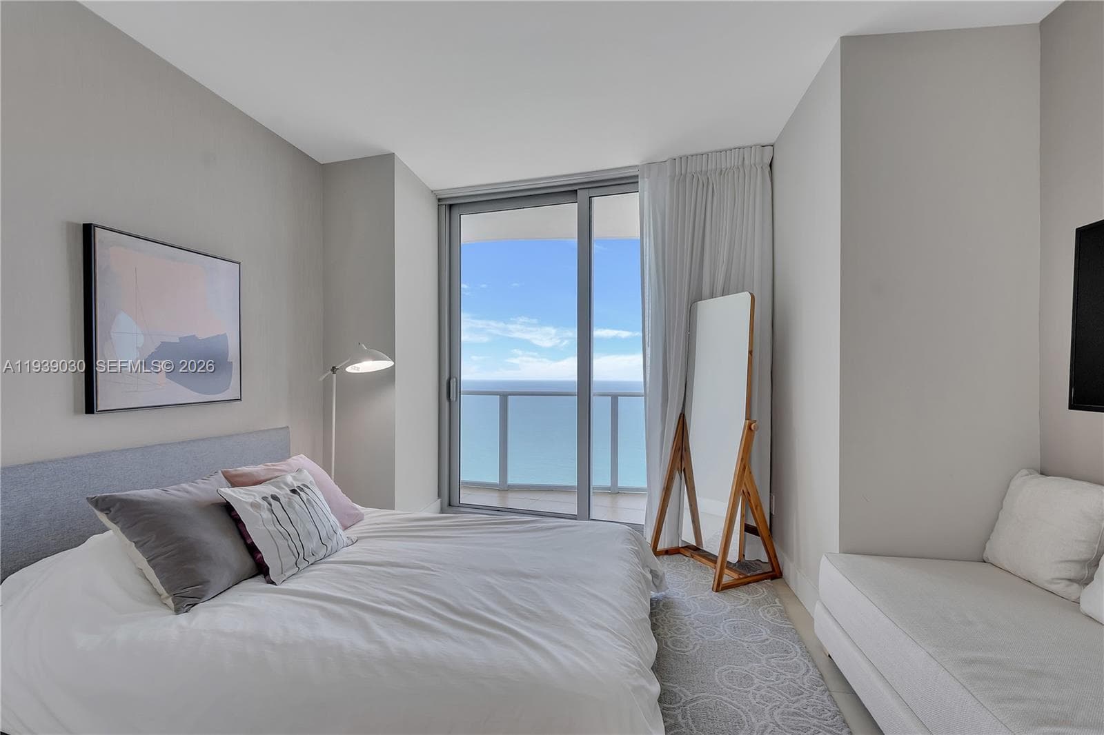 4111 Ocean Dr 3601 photo 10