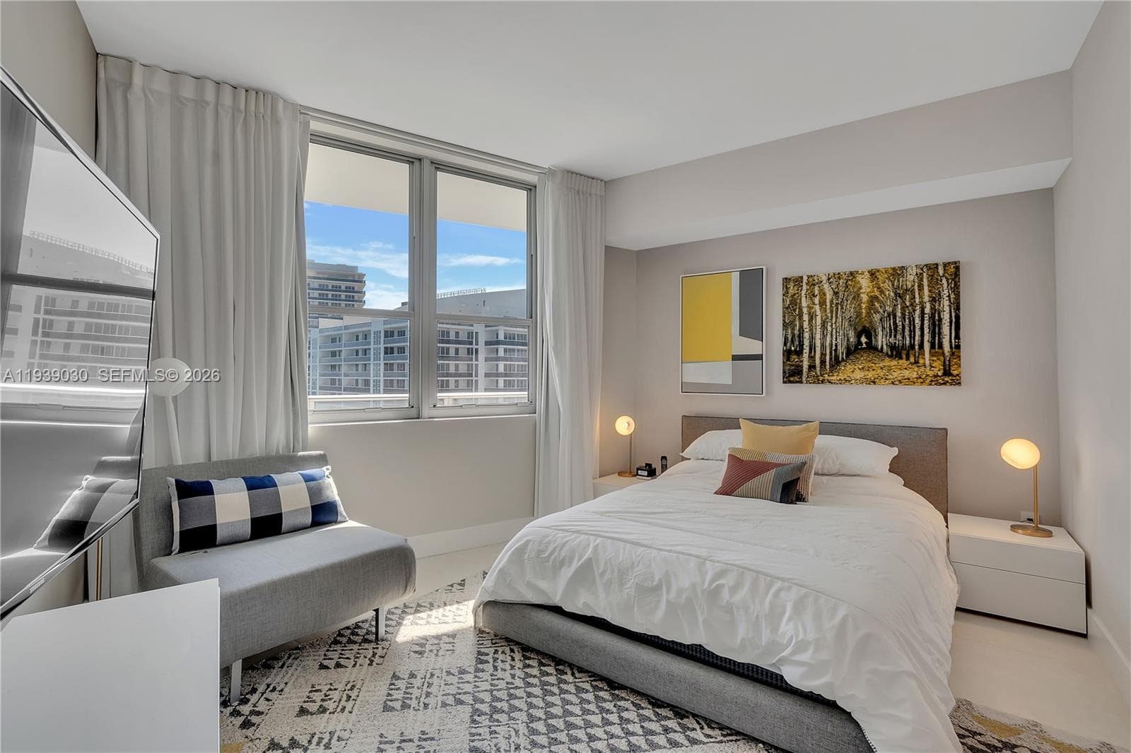 4111 Ocean Dr 3601 photo 11