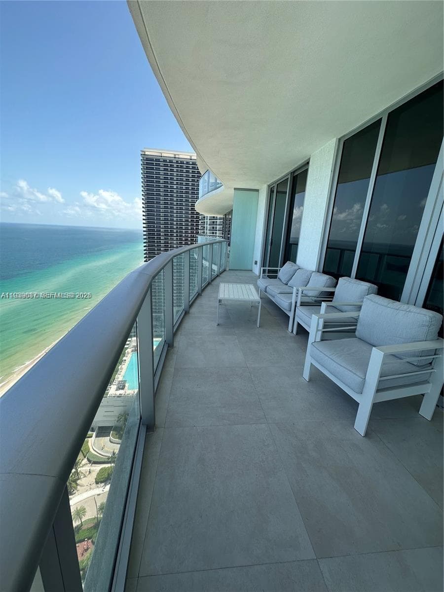 4111 Ocean Dr 2902 photo 13