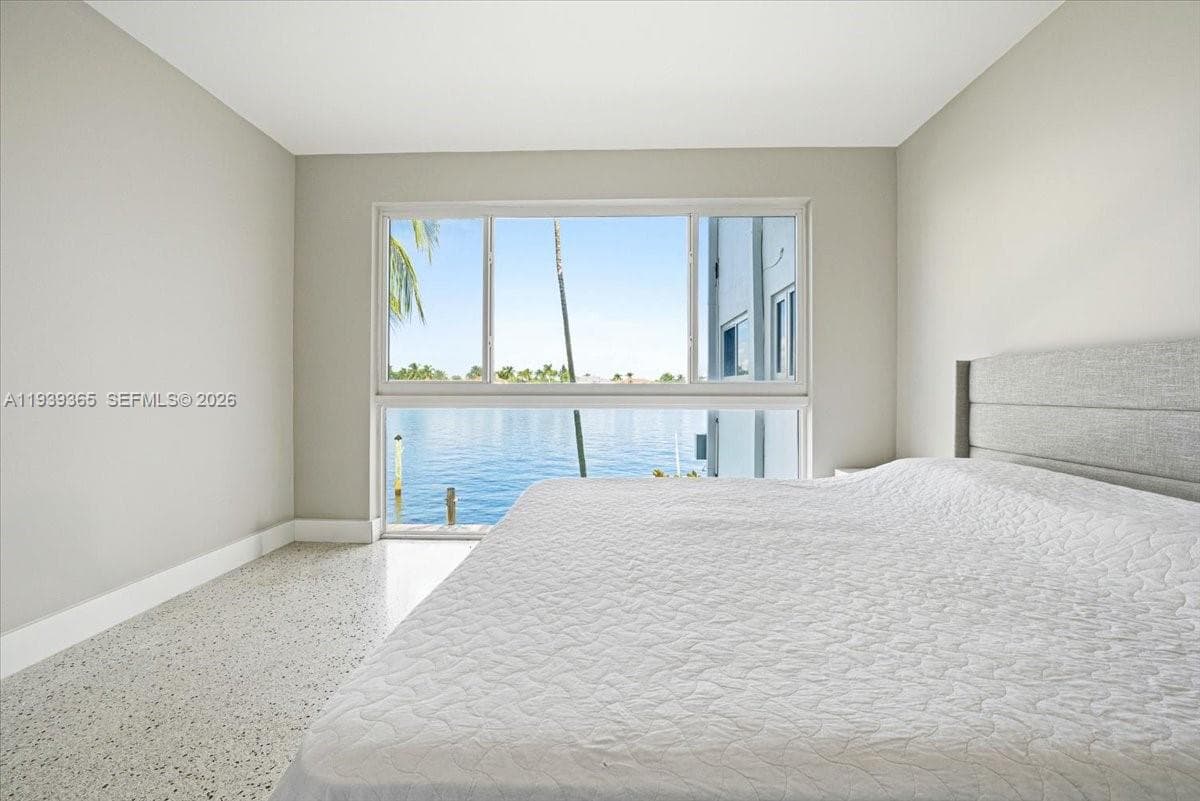 2727 Yacht Club Blvd 2C photo 12