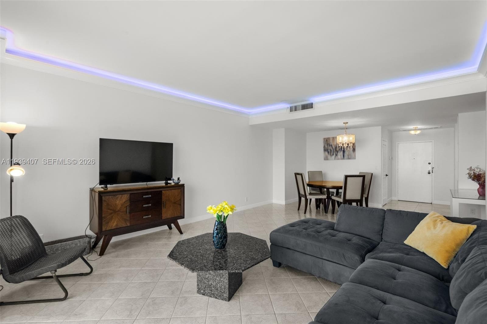 2500 Parkview Dr 2517 photo 16