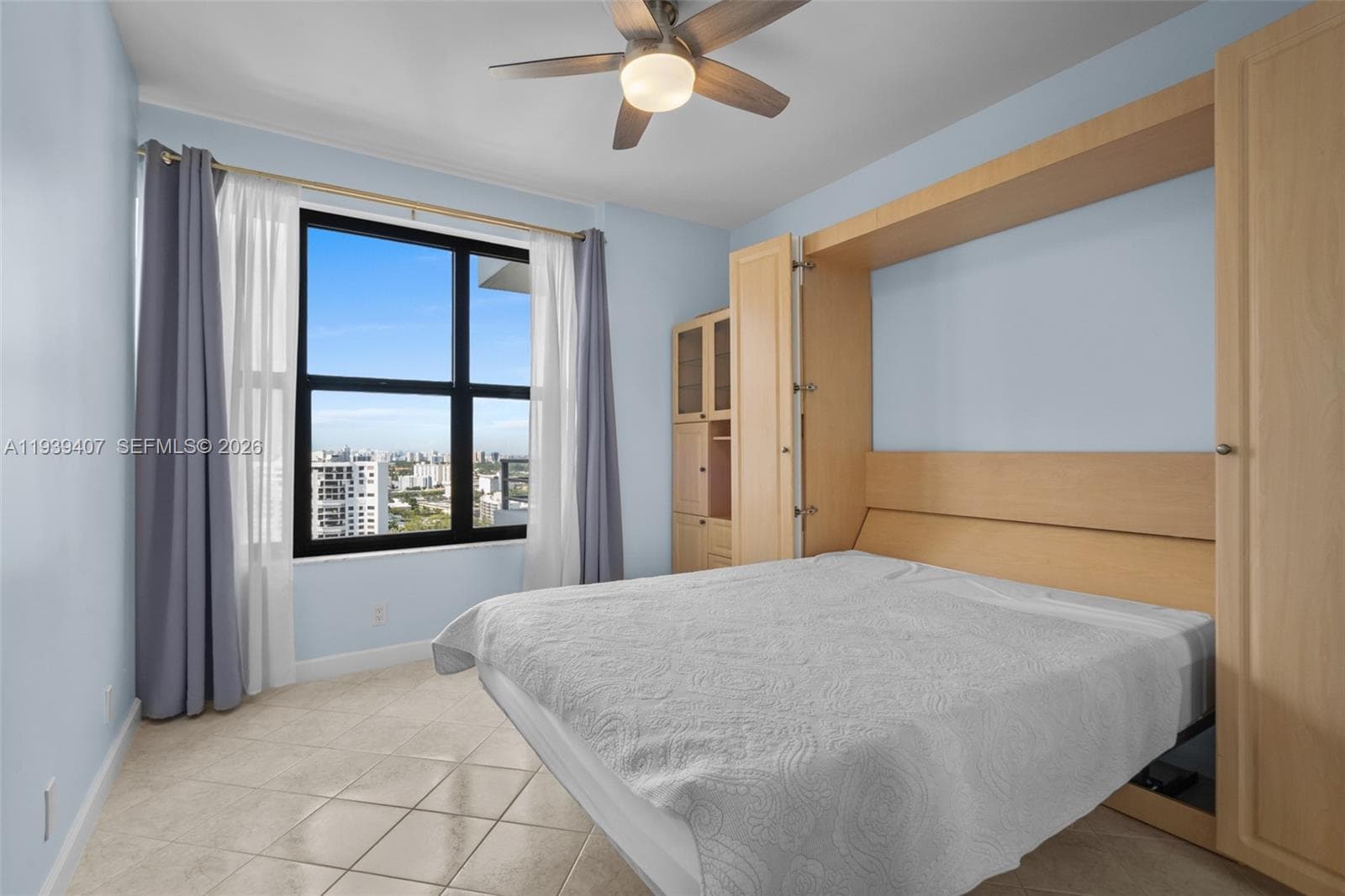 2500 Parkview Dr 2517 photo 20