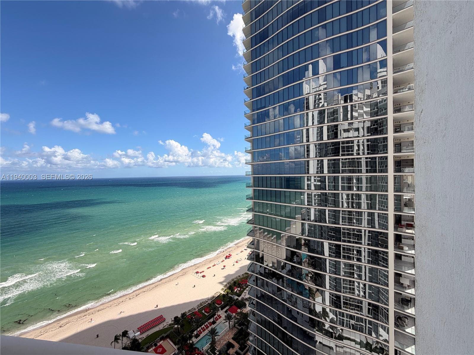 18001 Collins Ave 2312 photo 2