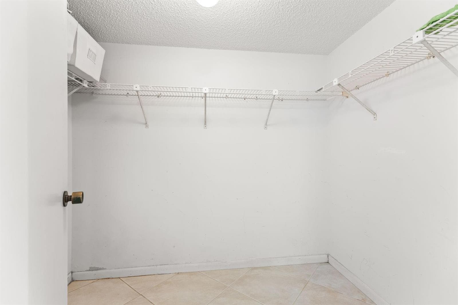 7020 Half Moon Circle 105 photo 24