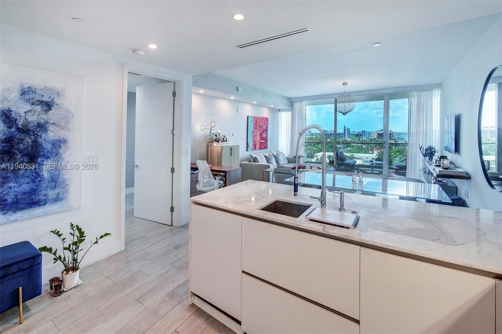 10201 Collins Ave 804 photo 9