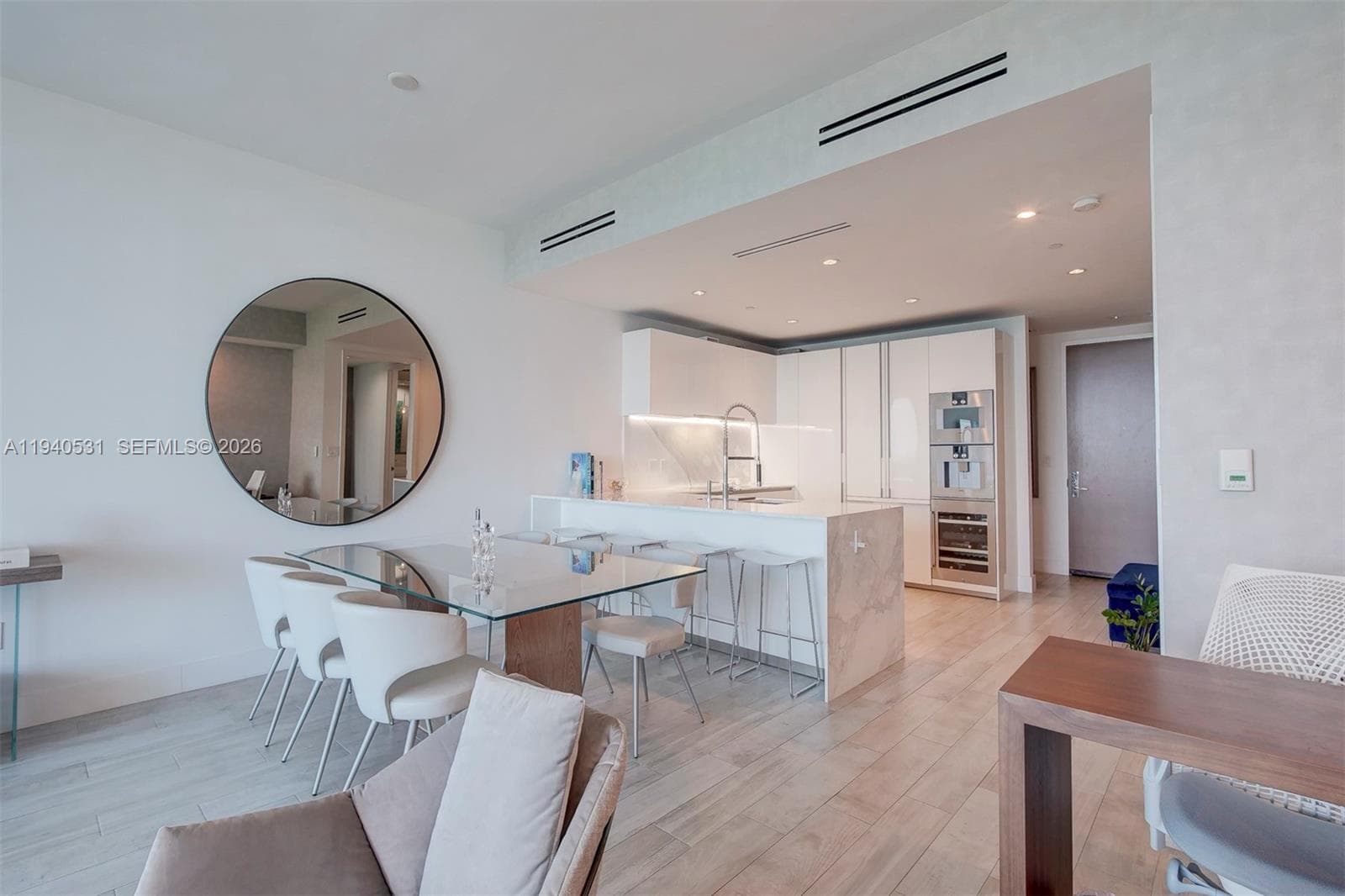 10201 Collins Ave 804 photo 8