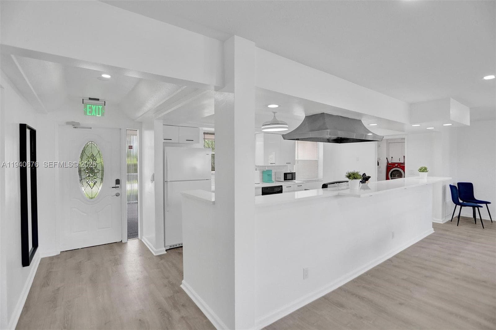 2827 Arthur St photo 7