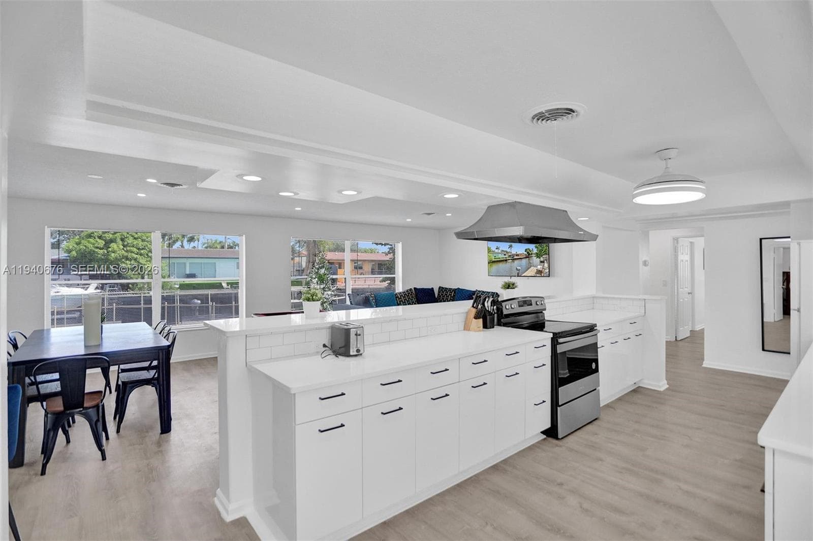 2827 Arthur St photo 10