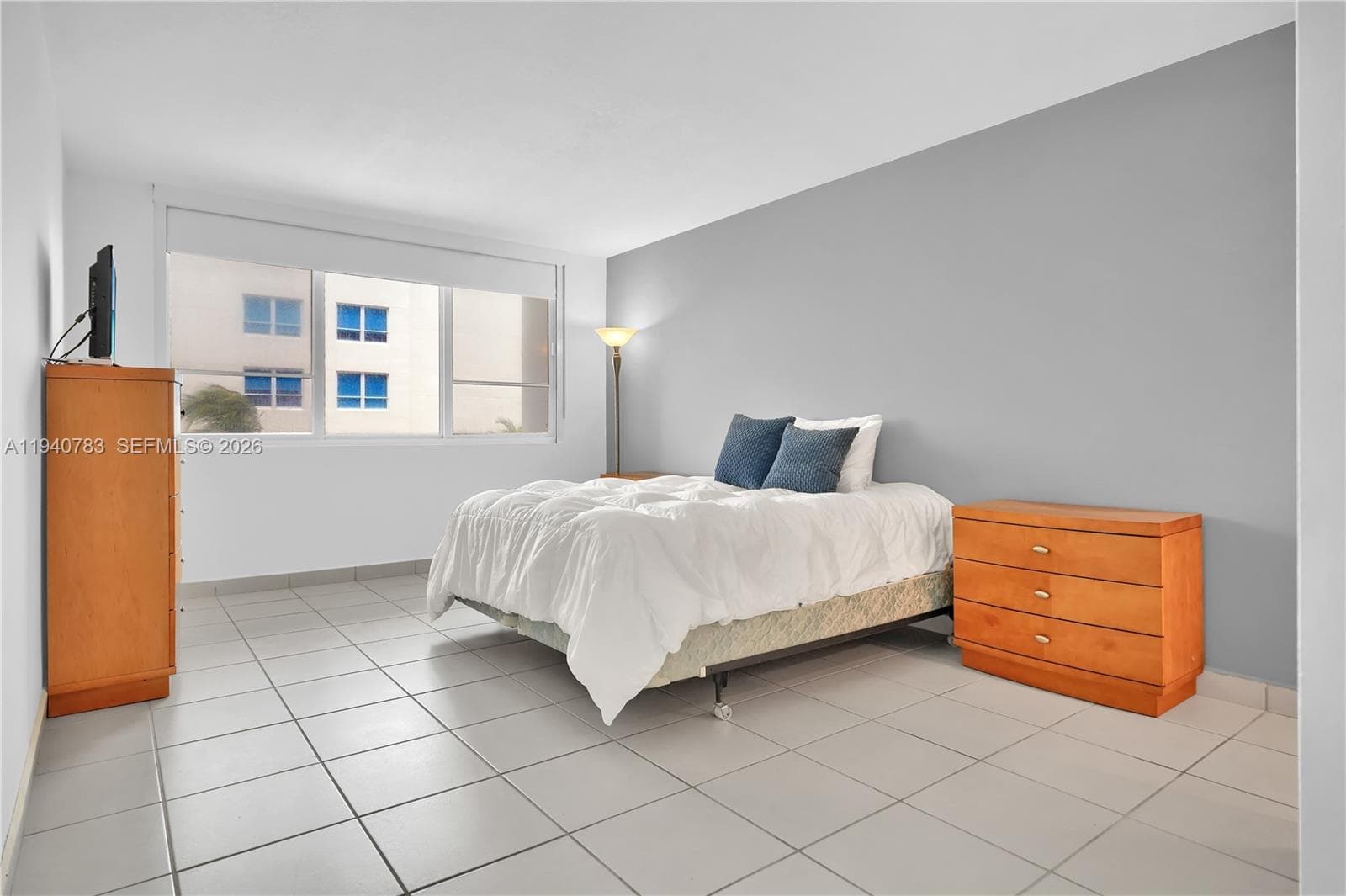 5005 Collins Ave 824 photo 9