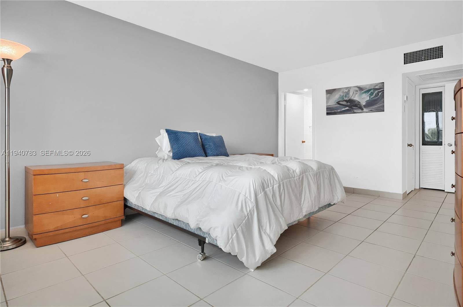 5005 Collins Ave 824 photo 8
