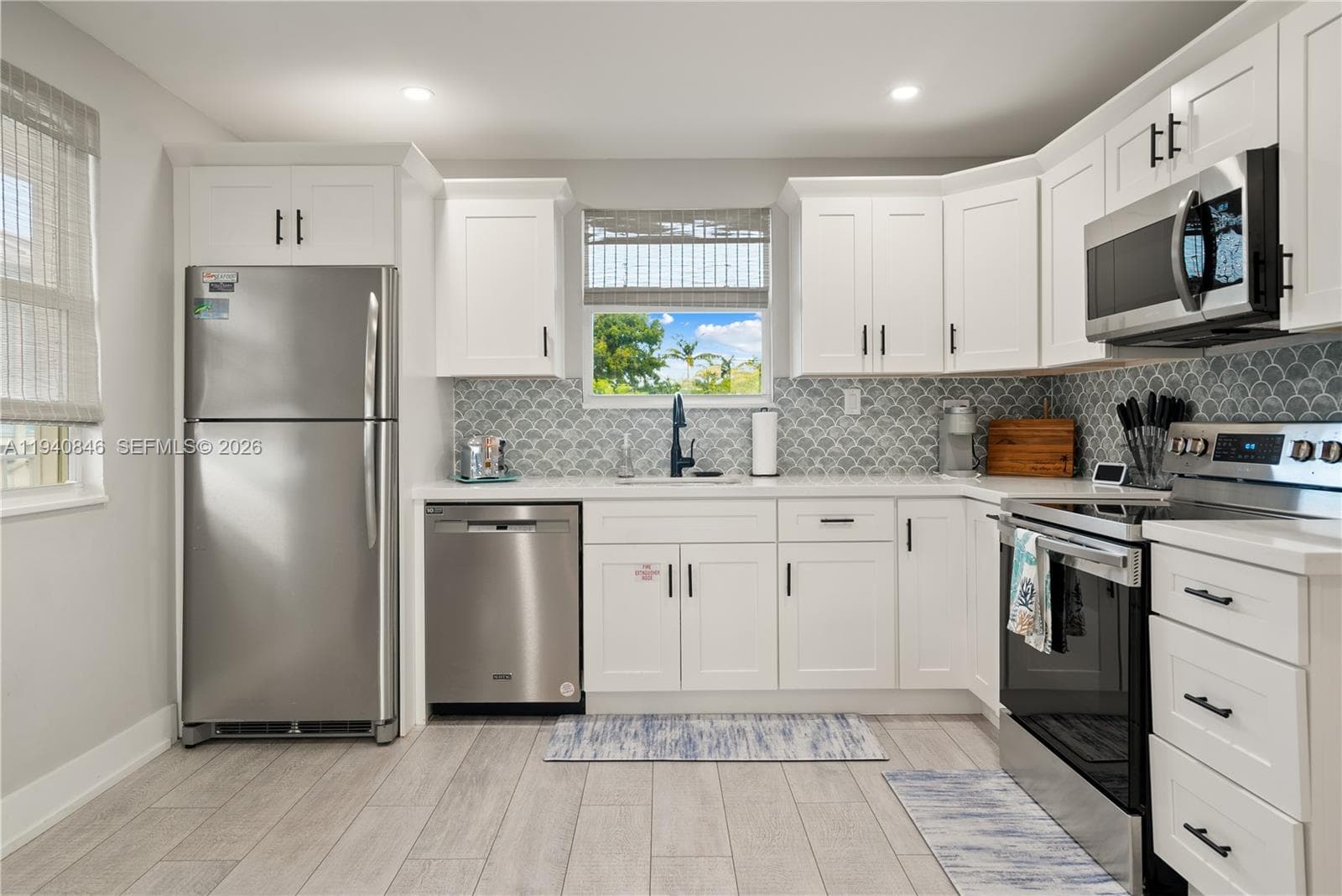 127 Seaside Ave photo 23