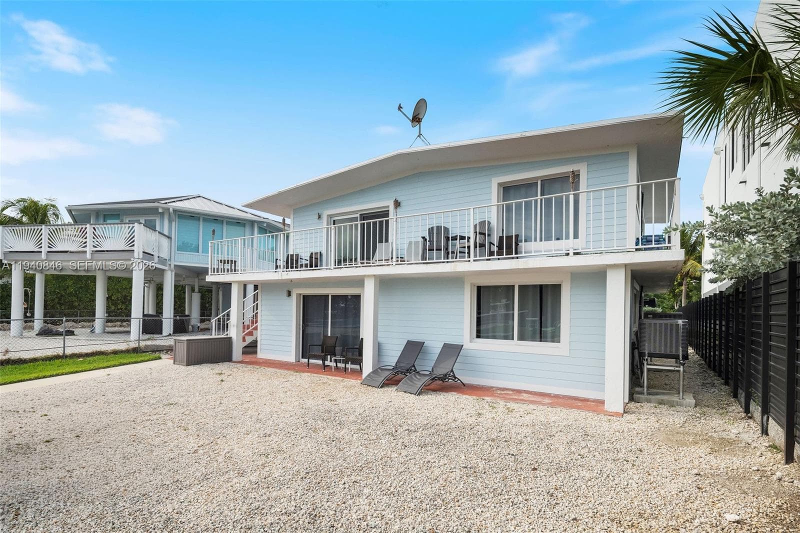 127 Seaside Ave photo 9