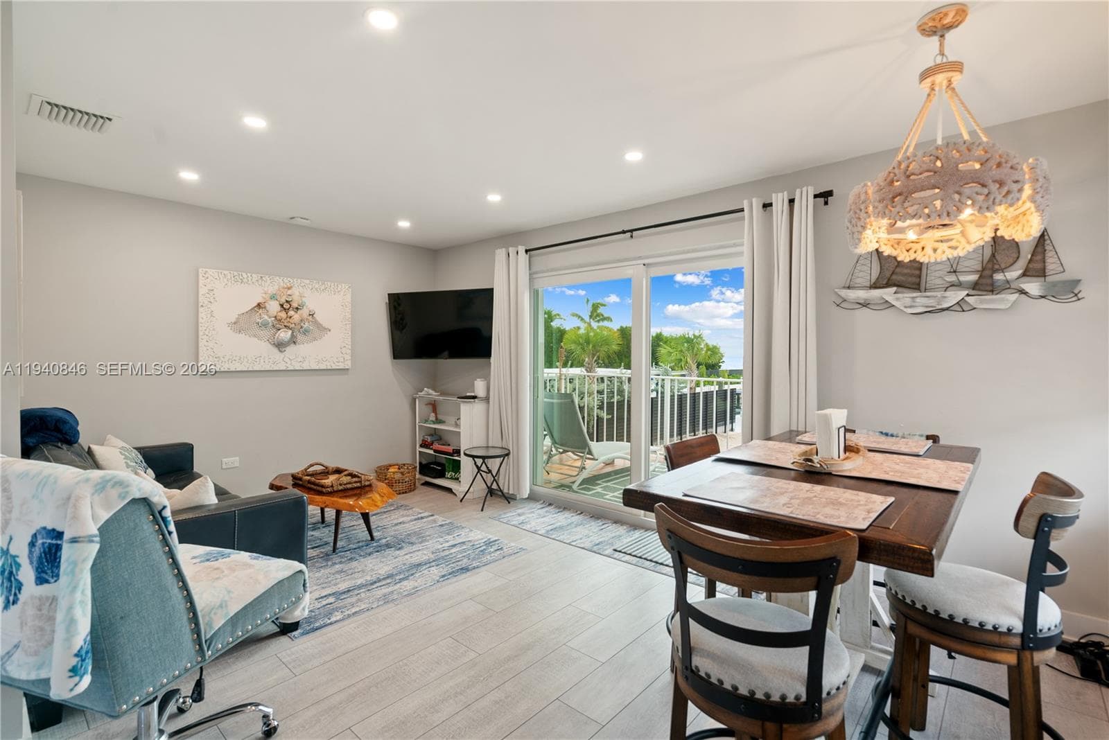 127 Seaside Ave photo 25