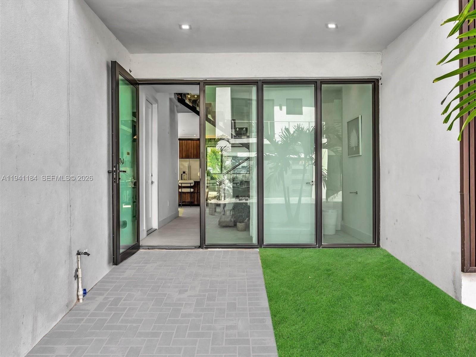 4656 32nd Ave B1 photo 12